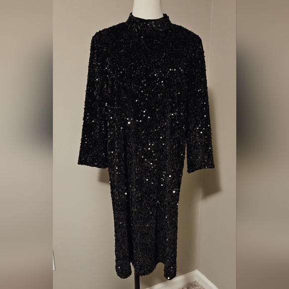 NWT J. McLaughlin Leeza Sequin Velour Mock Neck 3/4 Sleeve Dress: Black: Large - Picture 2 of 14